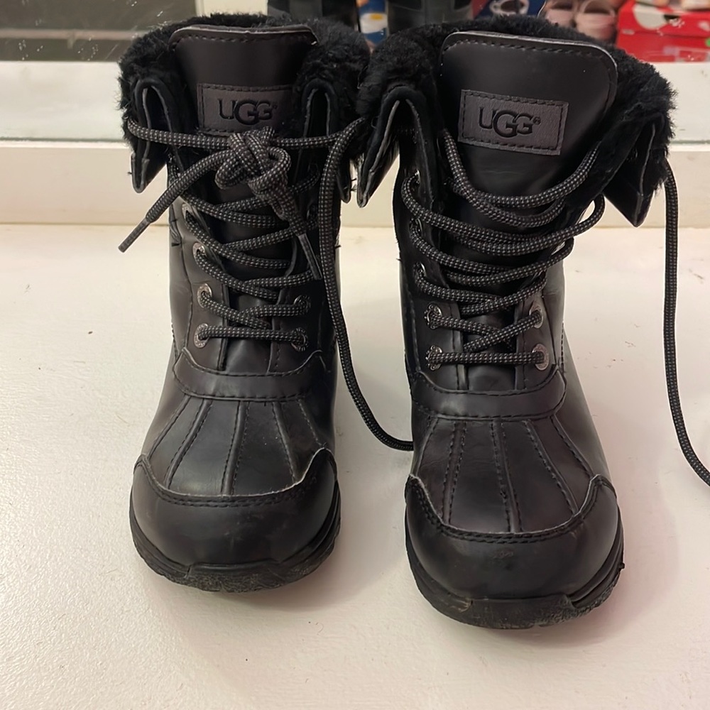 Boys black ugg boots
